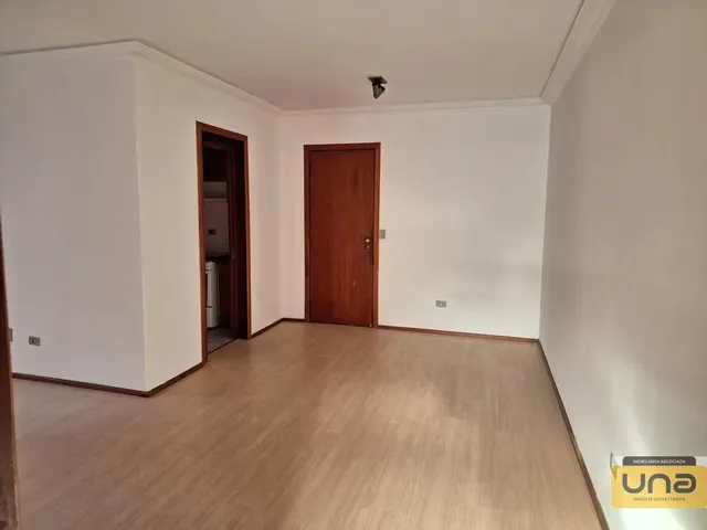 Apartamento 3 quartos e 2 banheiros, à venda, no bairro REBOUÇAS em Curitiba