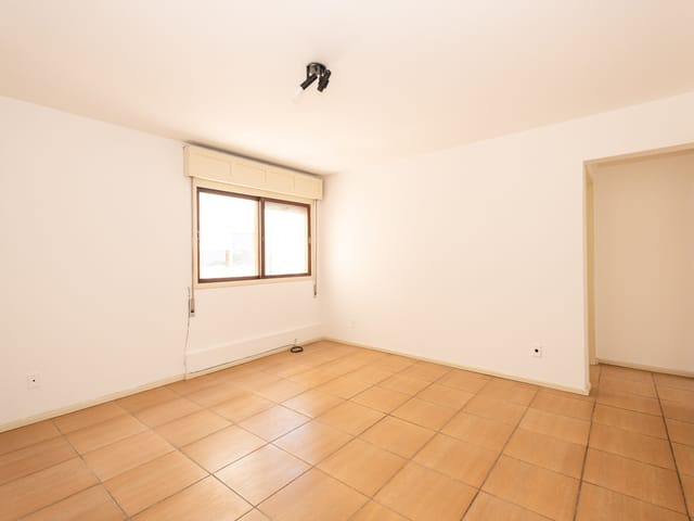 Apartamento com 71m² 2 quartos e 1 banheiro, para alugar, no bairro Centro em Pelotas