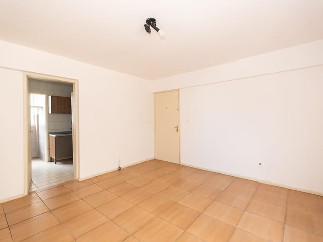 Apartamento com 71m² 2 quartos e 1 banheiro, para alugar, no bairro Centro em Pelotas