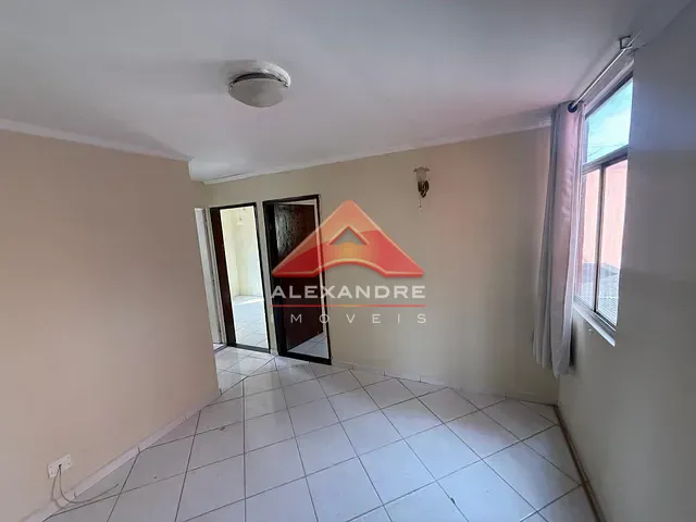 Apartamento 2 quartos e 1 banheiro, à venda, no bairro Vila Tatetuba em São José dos Campos
