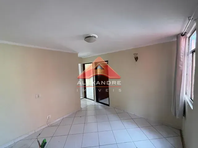 Apartamento 2 quartos e 1 banheiro, à venda, no bairro Vila Tatetuba em São José dos Campos