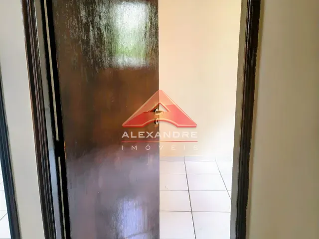 Apartamento 2 quartos e 1 banheiro, à venda, no bairro Vila Tatetuba em São José dos Campos