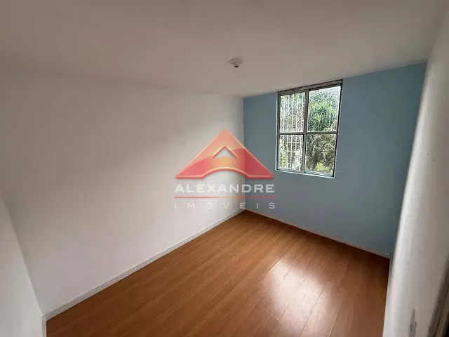 Apartamento 2 quartos e 1 banheiro, à venda, no bairro Vila Industrial em São José dos Campos