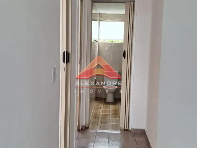 Apartamento 2 quartos e 1 banheiro, à venda, no bairro Vila Industrial em São José dos Campos