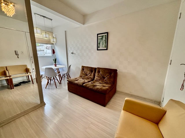 Apartamento 2 quartos e 1 banheiro, à venda, no bairro Centro em Pelotas