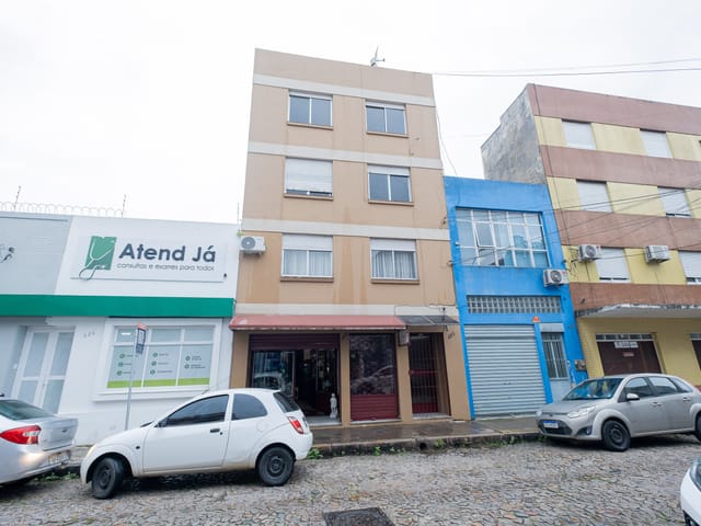 Apartamento com 55m² 1 quarto e 1 banheiro, para alugar, no bairro Centro em Pelotas