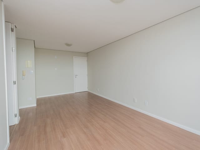 Apartamento 1 quarto e 1 banheiro, à venda, no bairro Centro em Pelotas