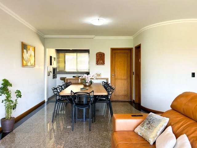 Apartamento com 207m² 3 quartos e 4 banheiros, à venda, no bairro Vila Fujita em Londrina