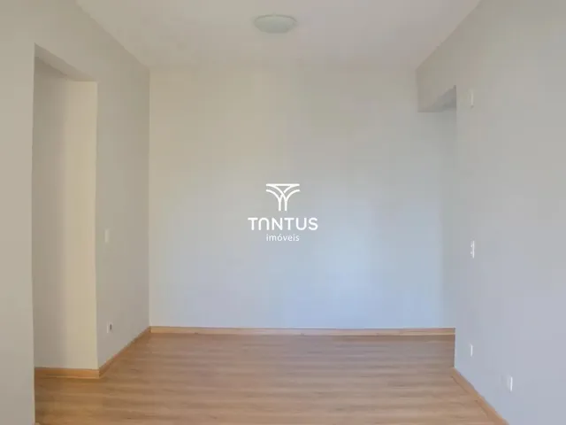 Apartamento 2 quartos e 1 banheiro, para alugar, no bairro Juvevê em Curitiba