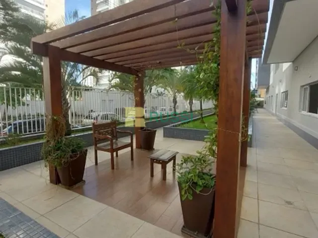 Apartamento 2 quartos e 2 banheiros, para alugar, no bairro Condomínio Royal Park em São José dos Campos