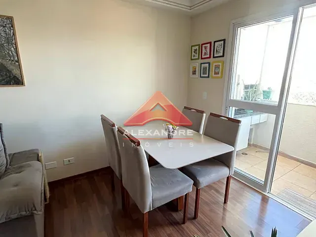 Apartamento 2 quartos e 1 banheiro, à venda, no bairro Vila Tatetuba em São José dos Campos