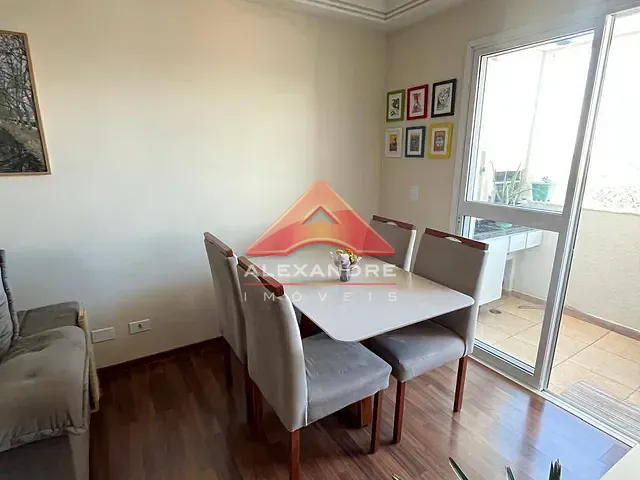 Apartamento 2 quartos e 1 banheiro, à venda, no bairro Vila Tatetuba em São José dos Campos