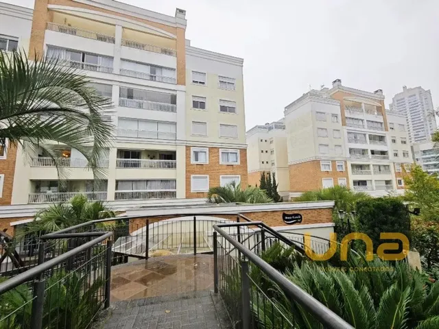 Apartamento 3 quartos e 1 banheiro, para alugar, no bairro MOSSUNGUE em Curitiba
