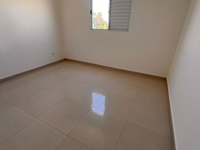 Apartamento 2 quartos e 1 banheiro, à venda, no bairro Residencial e Comercial Portal dos Eucaliptos em Pindamonhangaba