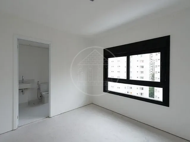 Apartamento com 163m² 3 quartos e 4 banheiros, à venda, no bairro Moema em São Paulo