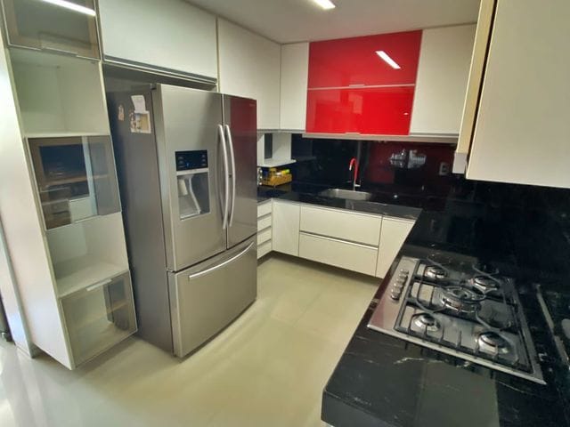 Apartamento com 240m² 3 quartos e 4 banheiros, à venda, no bairro Ponta Verde em Maceió