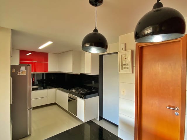 Apartamento com 230m² 3 quartos e 4 banheiros, à venda, no bairro Ponta Verde em Maceió