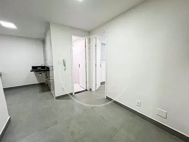 Apartamento 1 quarto e 1 banheiro, à venda ou para alugar, no bairro Vila Gea em São Paulo