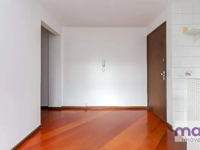 Apartamento com 39m² 1 quarto e 1 banheiro, para alugar, no bairro Centro em Curitiba