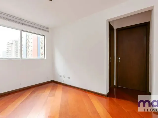 Apartamento com 39m² 1 quarto e 1 banheiro, para alugar, no bairro Centro em Curitiba