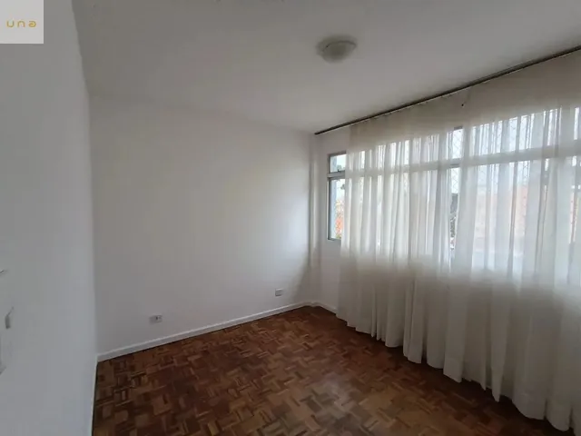 Apartamento 3 quartos e 2 banheiros, para alugar, no bairro Portão em Curitiba