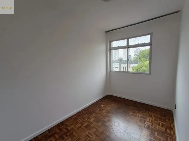 Apartamento 3 quartos e 2 banheiros, para alugar, no bairro Portão em Curitiba