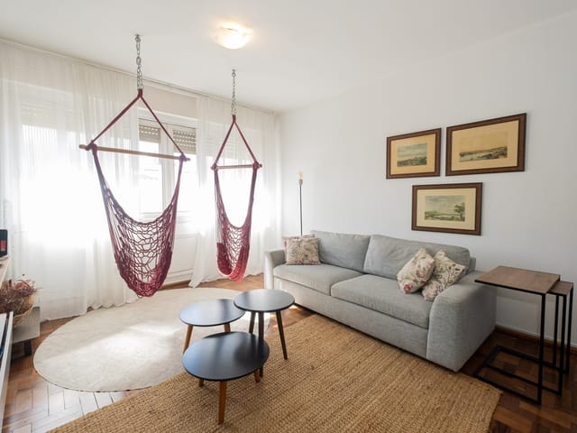 Apartamento com 132m² 3 quartos e 2 banheiros, para alugar, no bairro Centro em Pelotas