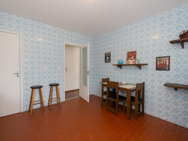 Apartamento com 132m² 3 quartos e 2 banheiros, para alugar, no bairro Centro em Pelotas