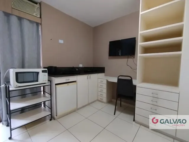 Apartamento 1 quarto e 1 banheiro, para alugar, no bairro Alto da Rua XV em Curitiba