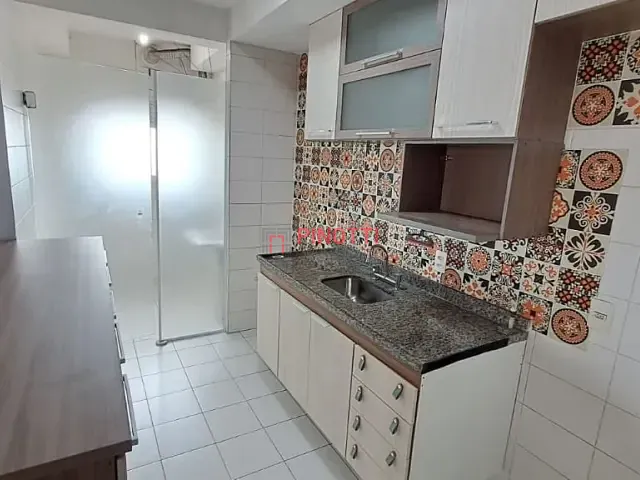 Apartamento 3 quartos e 1 banheiro, à venda ou para alugar, no bairro Baeta Neves em São Bernardo do Campo