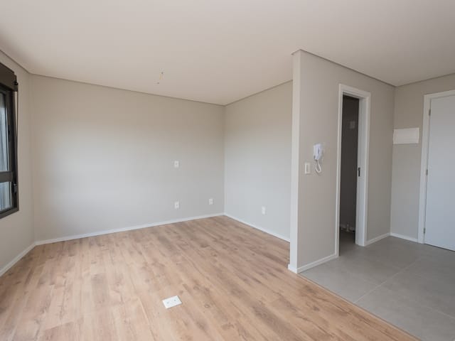 Apartamento 1 quarto e 1 banheiro, à venda, no bairro Areal em Pelotas