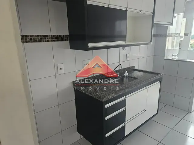 Apartamento 2 quartos e 1 banheiro, para alugar, no bairro Parque Industrial em São José dos Campos