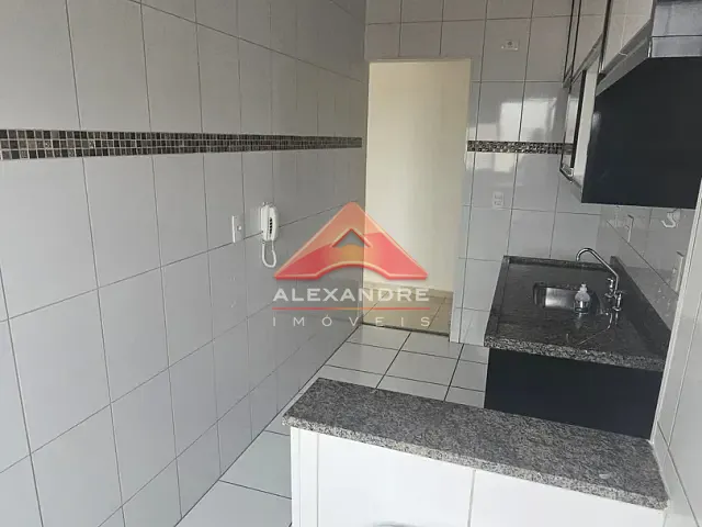 Apartamento 2 quartos e 1 banheiro, para alugar, no bairro Parque Industrial em São José dos Campos