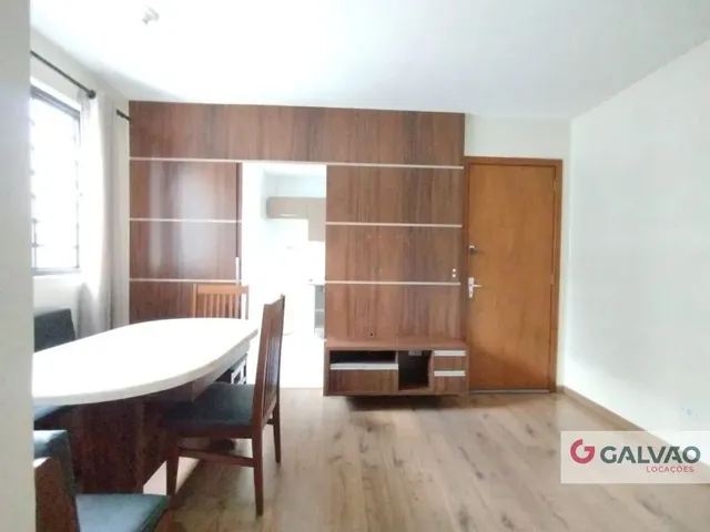 Apartamento 2 quartos e 1 banheiro, para alugar, no bairro Campo Comprido em Curitiba