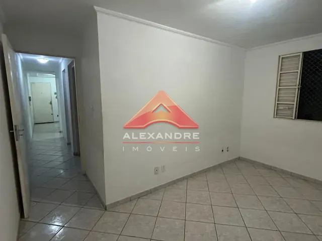 Apartamento com 42m² 2 quartos e 1 banheiro, para alugar, no bairro Bosque dos Eucaliptos em São José dos Campos