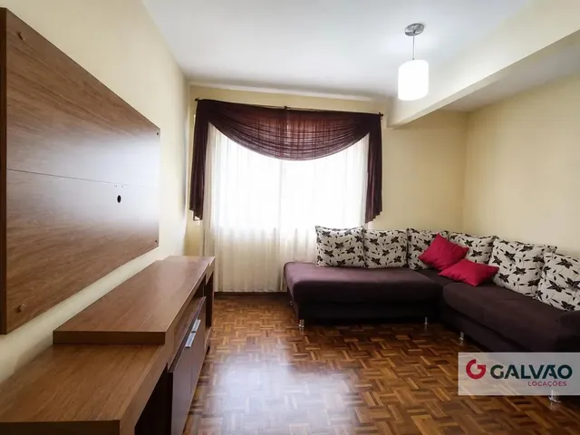 Apartamento 2 quartos e 1 banheiro, para alugar, no bairro Barreirinha em Curitiba