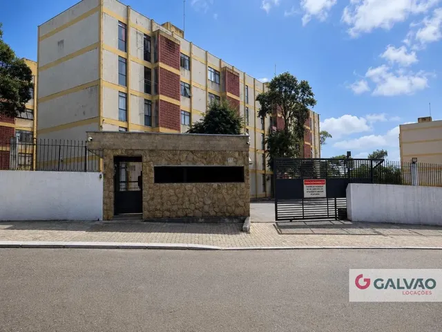 Apartamento 2 quartos e 1 banheiro, para alugar, no bairro Barreirinha em Curitiba