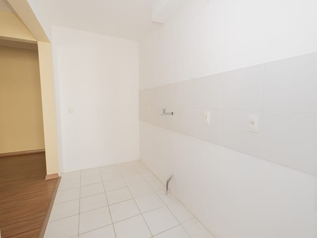 Apartamento com 78m² 3 quartos e 1 banheiro, à venda, no bairro Centro em Pelotas