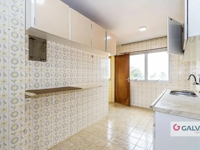 Apartamento 3 quartos e 2 banheiros, para alugar, no bairro Cristo Rei em Curitiba