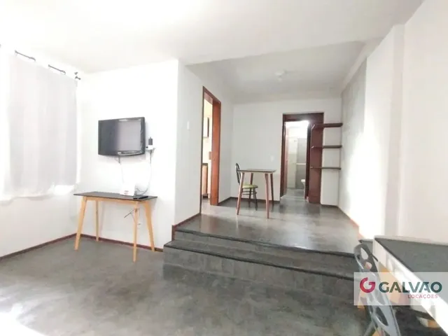 Apartamento 1 quarto e 1 banheiro, para alugar, no bairro Centro em Curitiba