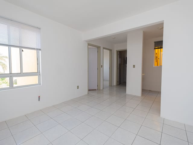 Apartamento com 57m² 2 quartos e 1 banheiro, para alugar, no bairro Três Vendas em Pelotas