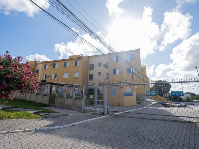 Apartamento com 57m² 2 quartos e 1 banheiro, para alugar, no bairro Três Vendas em Pelotas