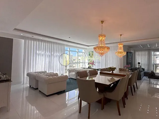 Apartamento com 325m² 4 quartos e 5 banheiros, à venda, no bairro Meia Praia em Itapema