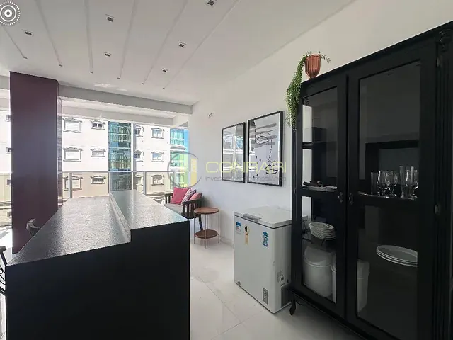 Apartamento com 325m² 4 quartos e 5 banheiros, à venda, no bairro Meia Praia em Itapema