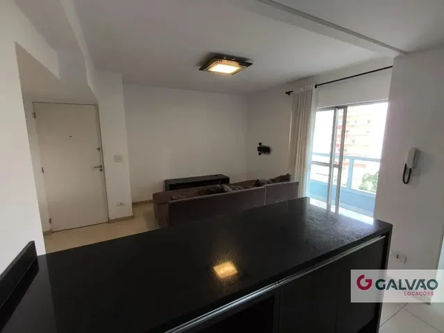 Apartamento 2 quartos e 2 banheiros, para alugar, no bairro Cristo Rei em Curitiba