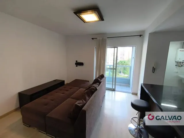 Apartamento 2 quartos e 2 banheiros, para alugar, no bairro Cristo Rei em Curitiba