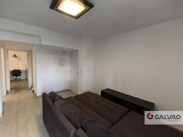 Apartamento 2 quartos e 2 banheiros, para alugar, no bairro Cristo Rei em Curitiba