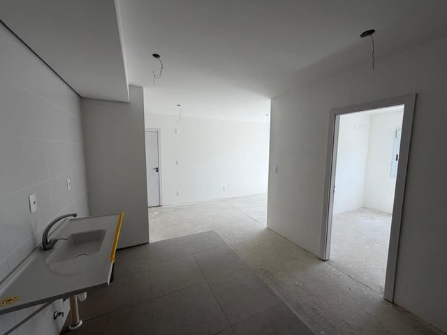 Apartamento 2 quartos e 1 banheiro, à venda, no bairro Fragata em Pelotas