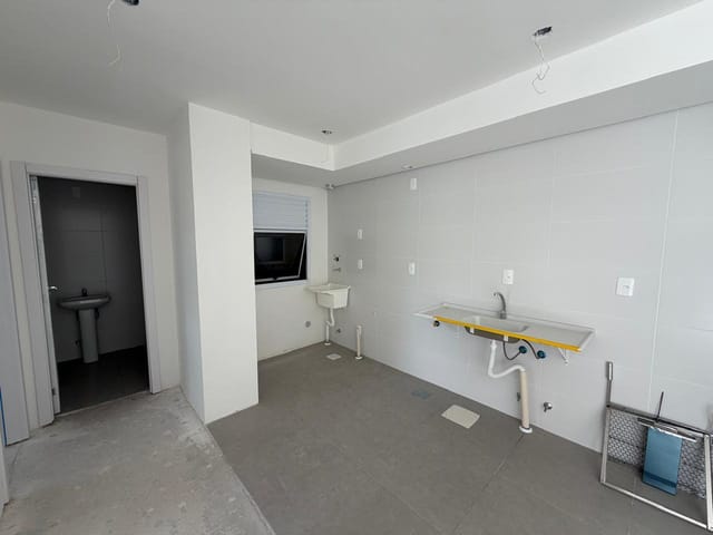 Apartamento 2 quartos e 1 banheiro, à venda, no bairro Fragata em Pelotas