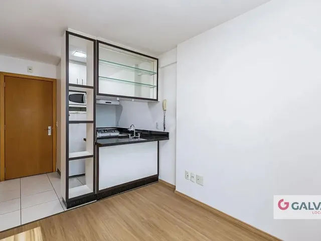 Apartamento 1 quarto e 1 banheiro, para alugar, no bairro Centro em Curitiba